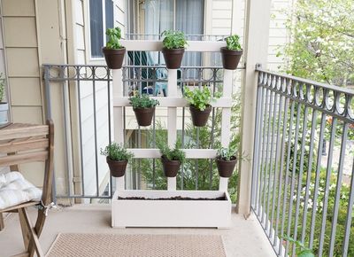 怎样做自制阳台花园木制花盆架