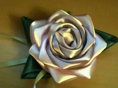 丝带玫瑰的制作技巧，怎么用丝带做玫瑰花