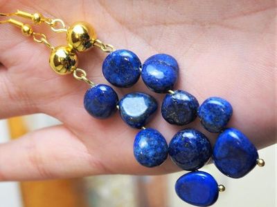 简单的串珠饰品DIY，简约高贵的宝蓝深邃耳环