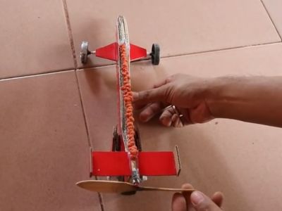 利用废纸板DIY皮筋玩具车的制作方法