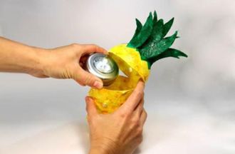 使用废品饮料罐做菠萝收纳桶教程