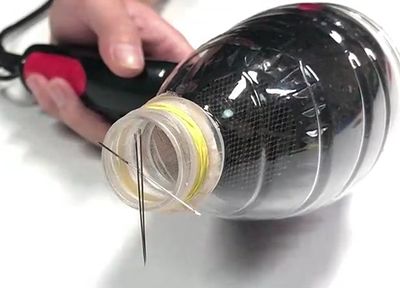 教你如何改造电吹风变成吸尘器