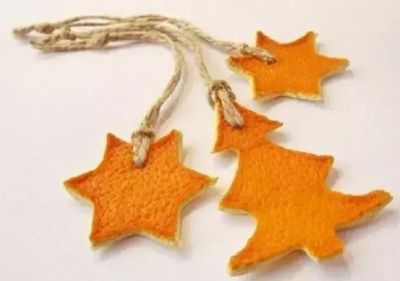 用橘子皮制作小清新圣诞节日手工饰品