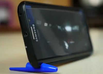 改造圆珠笔盖简单一刀巧变应急手机架