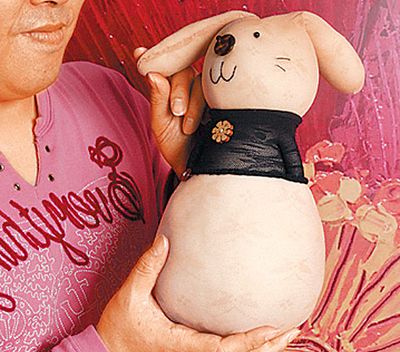 旧丝袜的妙用:diy丝袜兔