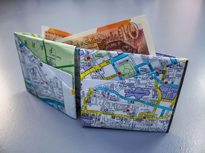教你怎样折叠地图钱夹子