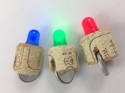 软木塞改造LED彩色迷你手电