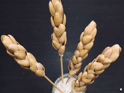 如何利用开心果壳变废成宝制作麦穗