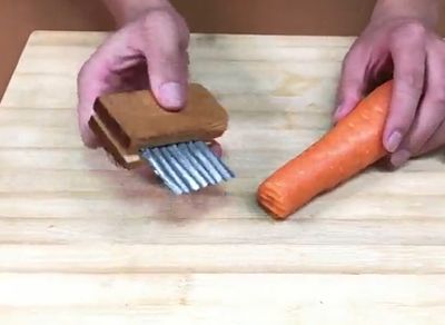 罐头盒盖秒变DIY大波浪切片神器