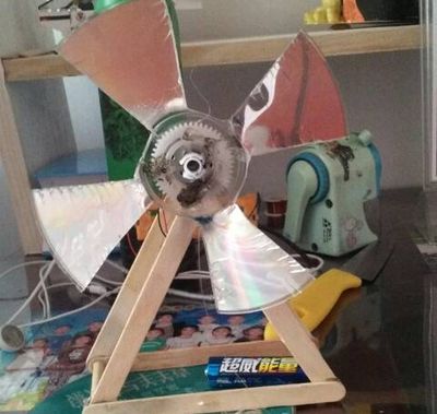 废光盘废棒棒diy简易电动小风扇