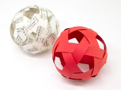 教你一步步手编3D纸带花球