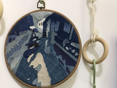 做废布拼贴画,如何用废旧衣服拼出抽象风景图