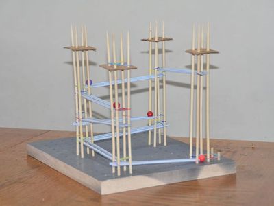 自制立体轨道滚球益智玩具