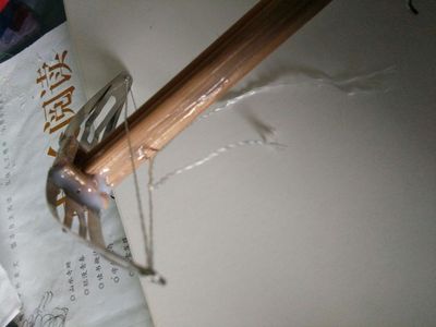 废旧物品DIY玩具十字弓做法