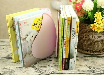使用洗衣液瓶子自制DIY书立