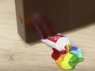 教你如何变废为宝使用牙膏皮制作彩虹门挡