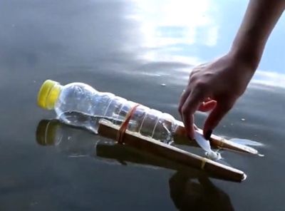 手工制作橡皮筋动力螺旋桨小船教学