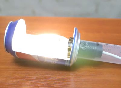 科技小制作DIY易拉罐探照灯