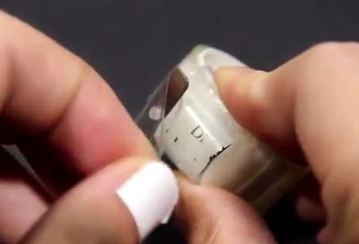 旧针管立马变身DIY透明胶带切割器