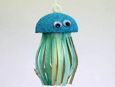 少儿作品:保利龙水母球挂饰作品