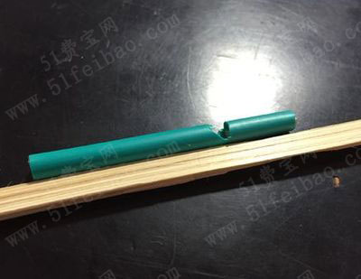 怎样利用吸管做吹的响的自制哨子
