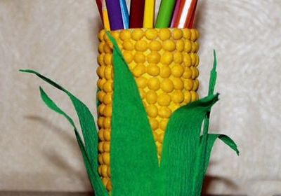 亲子创意手工：diy玉米笔筒教程