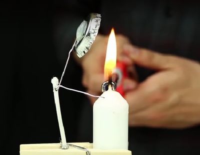 DIY蜡烛定位自动熄灭装置