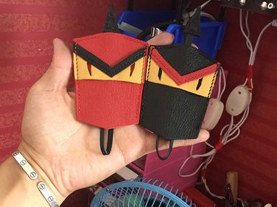 独立完成初级皮具汽车钥匙包制作