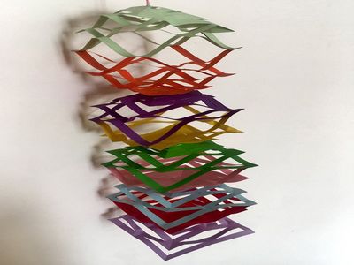 手工制作传统剪纸拉花挂饰
