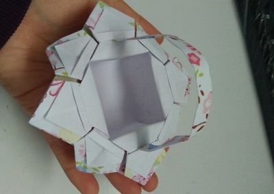 怎么折纸做八个角小花篮图文详解