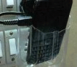 饮料瓶DIY的手机充电壁架