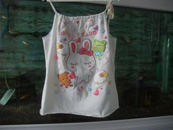 旧衣服DIY，为小孩子改造的夏日吊带裙