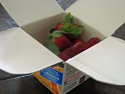 DIY改造果汁盒子自制储物盒