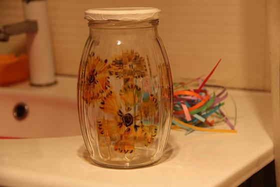 玻璃瓶罐变身立体手绘收纳罐