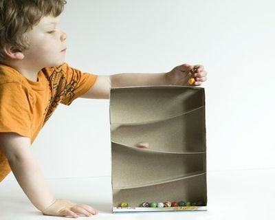 儿童手工课：食品盒DIY走珠玩具箱
