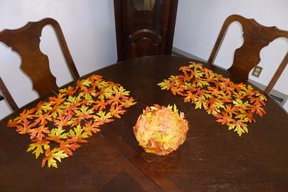 用落叶动手制作金黄漂亮的餐垫和餐盘
