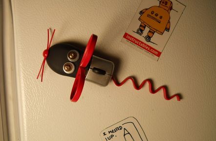 用废鼠标DIY个性冰箱磁吸