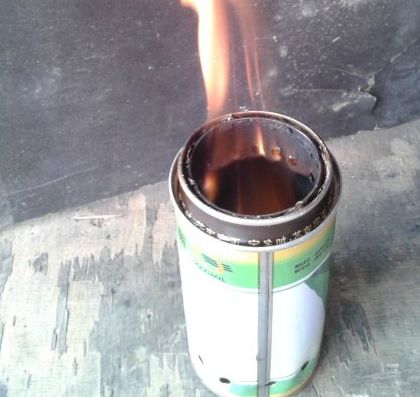 如何利用废铁罐DIY应急火箭炉教程
