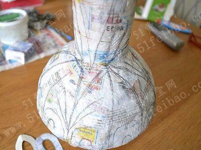废纸手工艺品DIY，利用废纸做艺术装饰酒壶