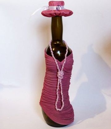 如何利用废酒瓶DIY婀娜身段的女体项链架