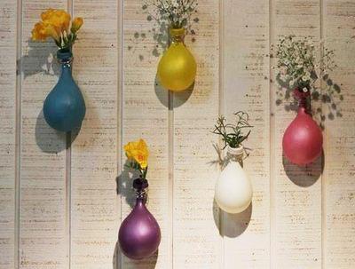 怎么用气球做水插花挂墙小花瓶的做法
