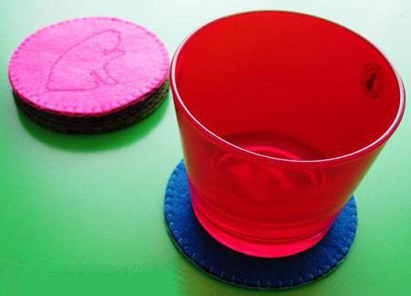 旧鼠标垫的用途，DIY实用的彩色茶杯垫