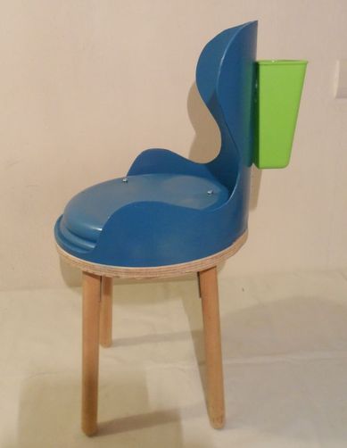 怎么利用油漆桶DIY环保靠背椅