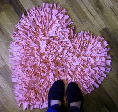 如何用小布头编织漂亮的手工地毯
