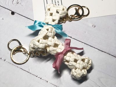 纸藤创意作品,diy狗骨头钥匙扣编法教学