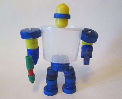 用饮料瓶盖做自制变形金刚玩具