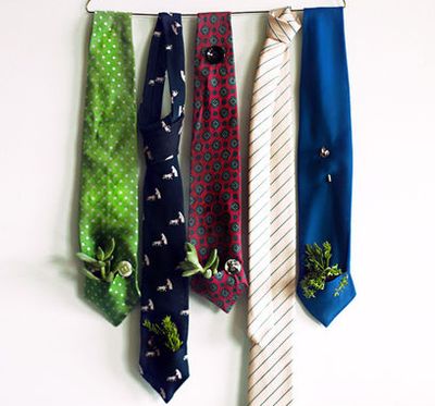 利用过时领带自制创新吊饰盆栽