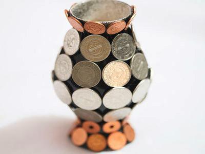 用收集旧钱币改造DIY复古小花瓶做法图片教程