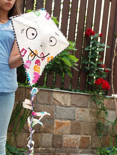 塑料袋环保再用教程:利用塑料袋怎麼做风筝教程