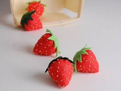 不织布边角布料的利用,自制萌萌哒布艺小草莓